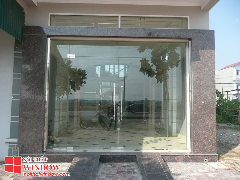 Cửa kính cường lực mở quay, bản lề sàn thủy lực